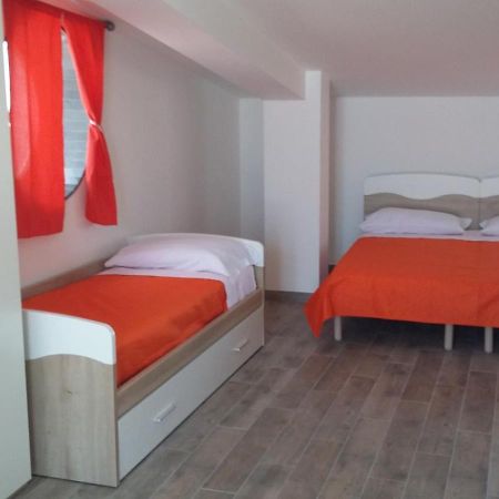 Casa Vacanza Miramare Portopalo Di Capo Passero Екстер'єр фото